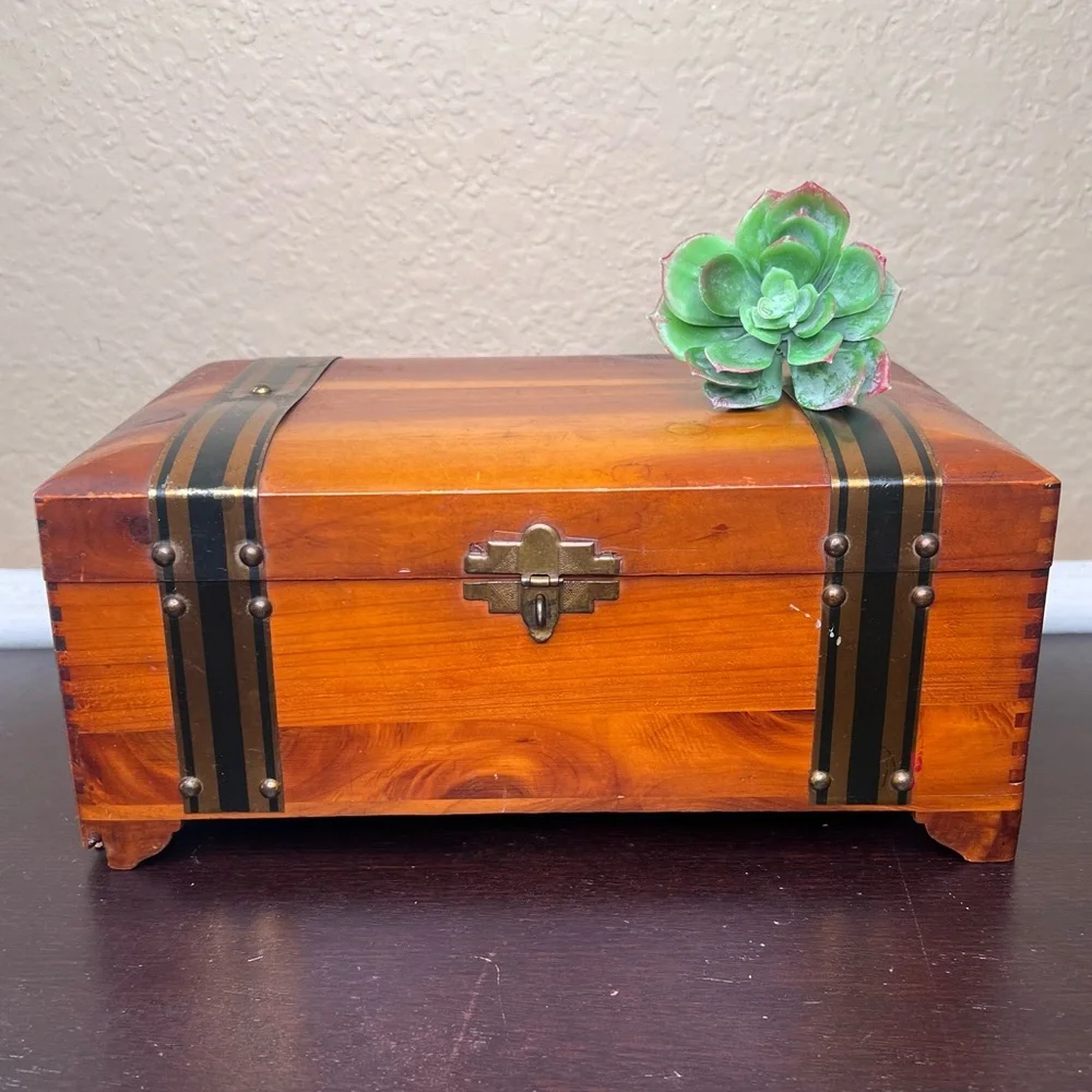 Vintage 1950's Pilliod Wooden Chest Box Swanton Ohio Cedar Jewelry Box Rustic